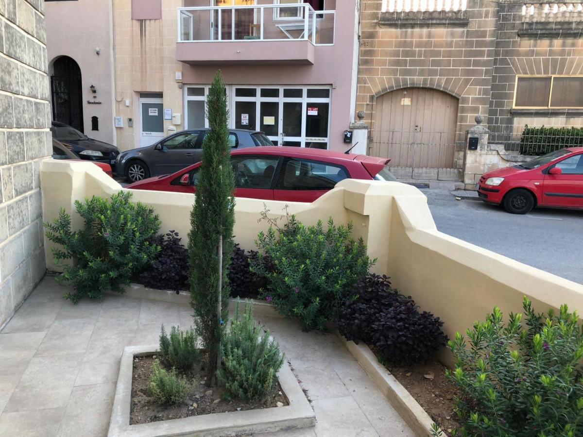 Oleander Butts Inn Żebbuġ Exteriör bild