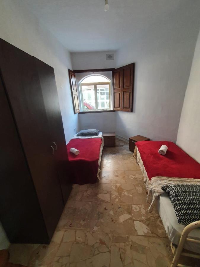 Oleander Butts Inn Żebbuġ Exteriör bild